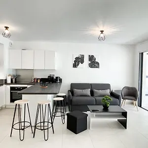 T2 Neuf Terrasse Pres Des Plages Appartement